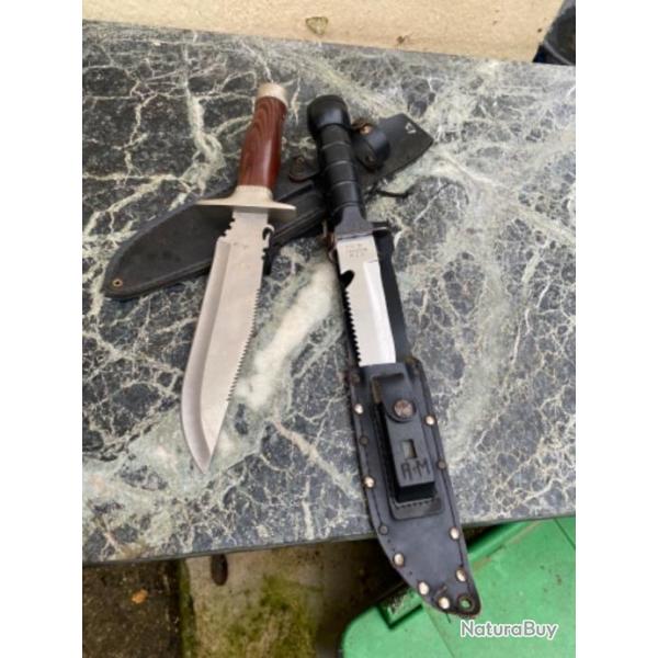 Lot de 2 couteaux de chasse