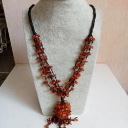 collier ancien en ambre  longueur 37 cm fermé