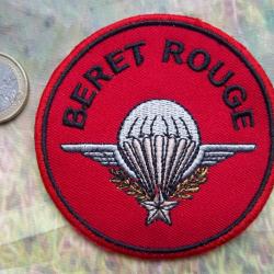 écusson militaire parachutiste béret rouge insigne tissu