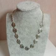 Collier Ancien Multicolore Avec Pendentif - Longueur 19 Cm Fermé, Occasion