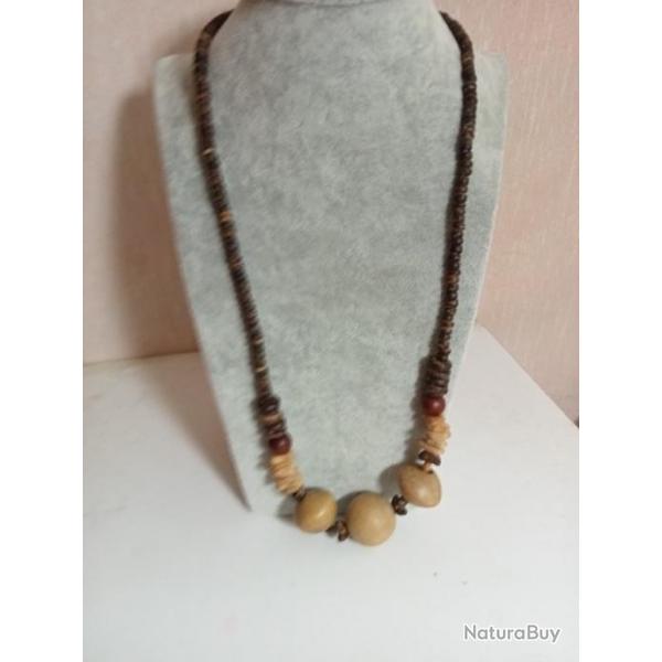 collier ancien  grosse perle en bois 29 cm ferm