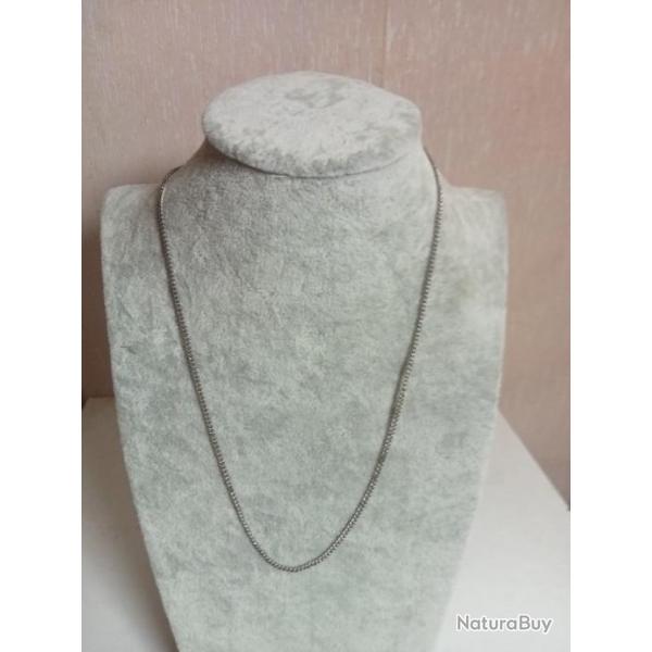 collier ancien  longueur 22,04 cm ferm