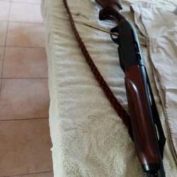 Carabine REMINGTON 750 Bande de Battue  plus deux boites neuves et Nécessaires de nettoyage et Etui