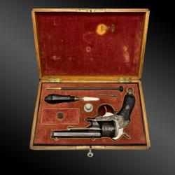 Coffret Nécessaire Avec Un Luxueux Revolver à Broche Chamelot Delvigne. France XIXème Siècle