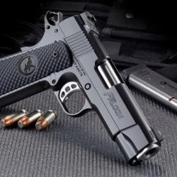 PISTOLET NIGHTHAWK CUSTOM 1911 COMMANDER FALCON COMMANDER