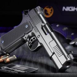 PISTOLET NIGHTHAWK CUSTOM 1911 GOVERNMENT ENVOY