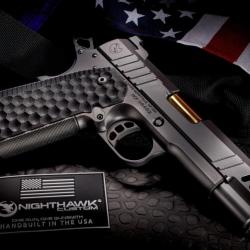 PISTOLET NIGHTHAWK CUSTOM 1911 COMMANDER VICE PRESIDENT