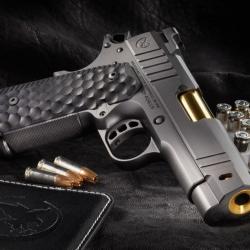 PISTOLET NIGHTHAWK CUSTOM 1911 OFFICIER TREASURER