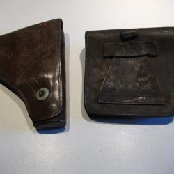 LOT ETUI EN CUIR POUR ARME  PISTOLET ET AUTRE AVEC CHARGEUR GUERRE