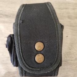 Porte menottes Cordura