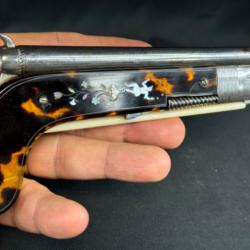 couteau pistolet de grand luxe