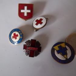 lot collection vintage insignes miniature civil militaire ?