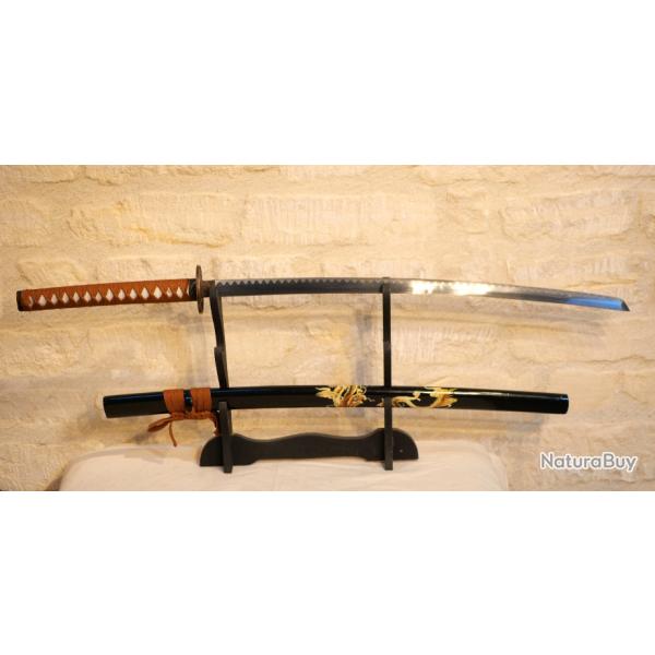 REPRODUCTION d'un sabre japonais katana fourreau laqu noir avec dragon EBR24JAP016