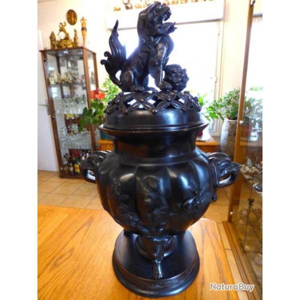 MAGNIFIQUE, SUBLIME, IMPOSANT DIFFUSEUR VINTAGE EN BRONZE DECORE DE  CHIMERES /1900/1950