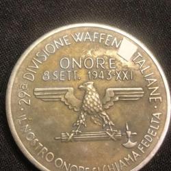medaille allemande ww2 29°division waffen freiwillingen bataillon 1944