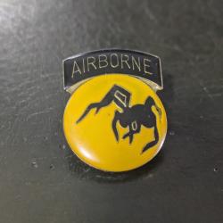 A pins insigne militaire 135th airborne division lapel pin badge parachutiste para D-Day military Bo