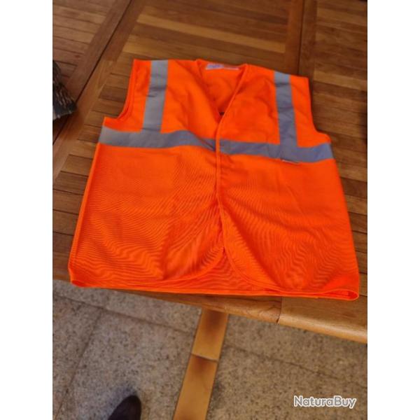 Gilet fluo, chapeau rversible vert et fluo, casquette