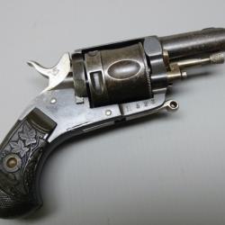 REVOLVER BULL DOG Cal 320