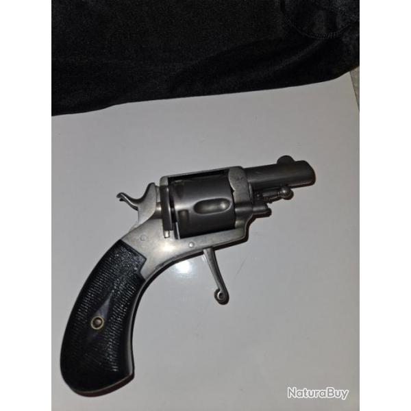 REVOLVER BULLDOG cal 7.65 (32 S&W)