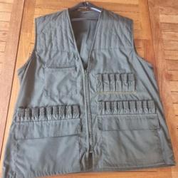 Gilet de chasse avec porte cartouches et poche gibecière