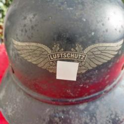 Casque luftschutz pompier en très bel état, beaux marquages WW2