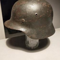 Casque allemand petite taille ,  pas de marquage, pas d' insigne, un peu de tâches de rouille