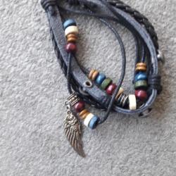Bracelet  BIKER Chasse Pêche Nature Aventure,  cuir et perles folk ART Rares faits main  , artisanal