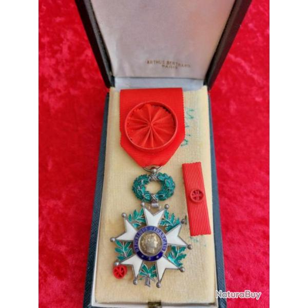 Croix d'officier de la lgion d'honneur IVrp avec bote et rappels bel tat