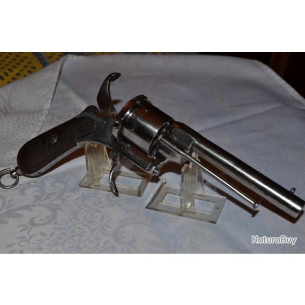 GROS REVOLVER A BROCHE LEFAUCHEUX CALIBRE 12 MM