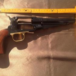 Revolver poudre noire Pietta Remington en cal 36 sans barillet.