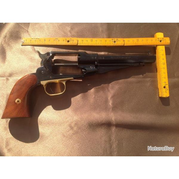 Revolver poudre noire Pietta Remington en cal 36 sans barillet.