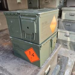 Lot de 2 caisses à munitions armée Danoise