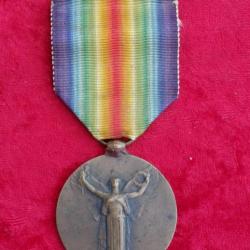Médaille interalliées 1922 MORLON 3