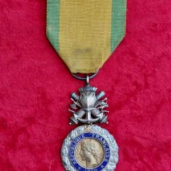 Médaille militaire avec son rappel 3° rép en argent WW2 2