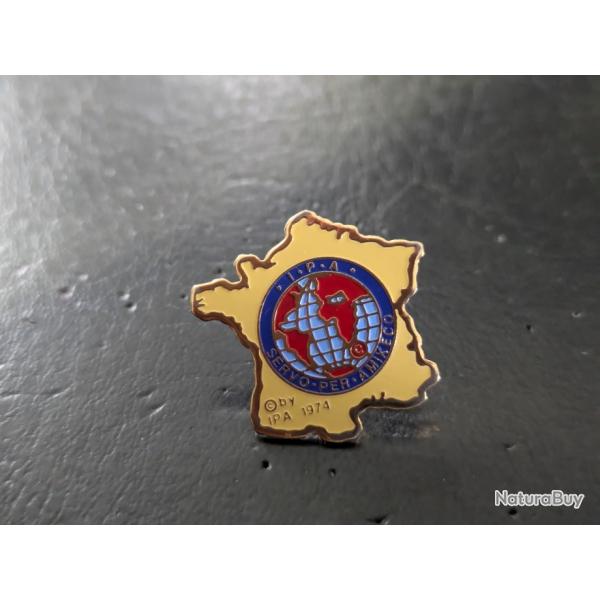 O pins pin's ipa servo per amikeco iternational police association France lapel pin Tres bon etat -