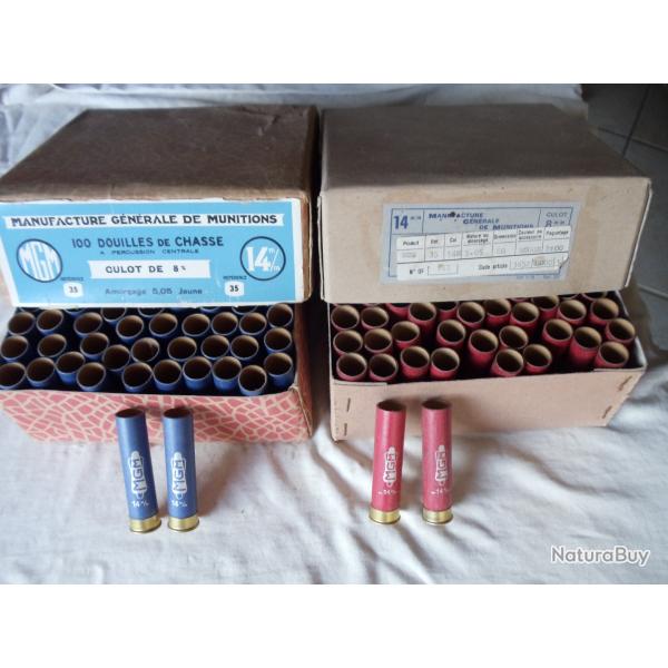2 Botes avec 145 douilles carton en calibre 14m/m.