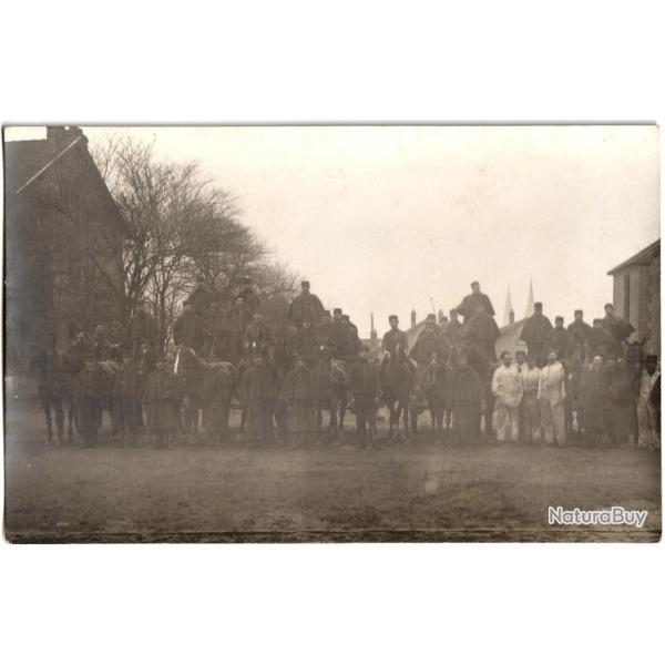 CARTE PHOTO MILITARIA  -  RGIMENT  -  SOLDATS  - CAVALIERS