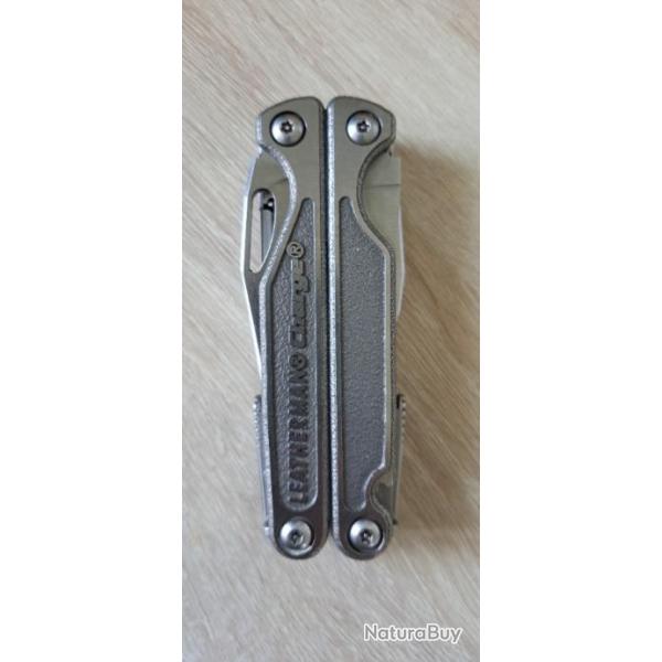 Leatherman charge XTI