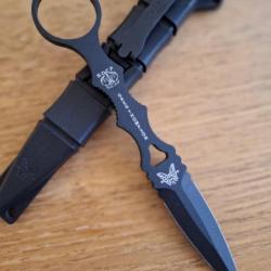 dague Benchmade SOCP avec trainer