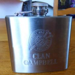 TRES BELLE FLASQUE INCURVEE POUR LA CHASSE + BEAUX MARQUAGES = CLAN CAMPBELL+ SIGLE ROND -- OCCASION