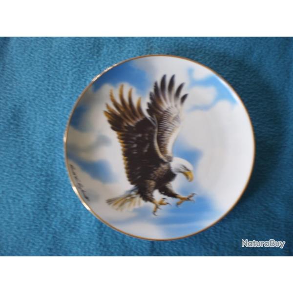 Une assiette AIGLE de chez FRANKLIN MINT ou Le Mdailler Franklin , cowboy, country, indien, 1992