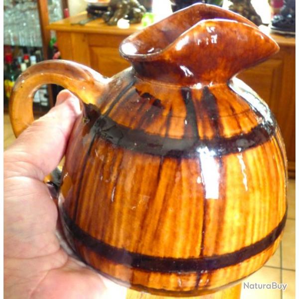 TRES BEAU PICHET ANCIEN A RTISANAL POUR : EAU // VIN //- etc-  ET COLLECTION OBJETS DIVERS