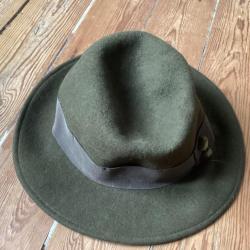 Chapeau  femme mettez  occasion feutre vert