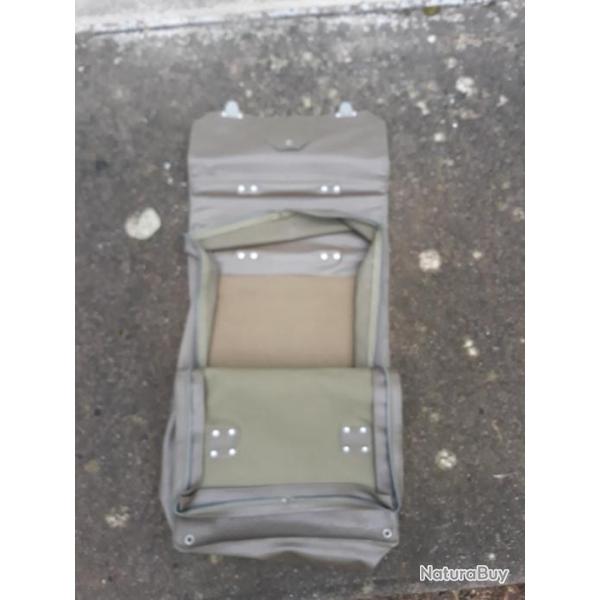 sac militaire arme suisse sacoche reglable en hauteur papier vetement uniforme
