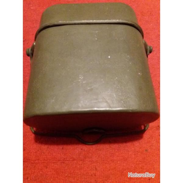gamelle quart militaire couleur kaki bivouac rando foret montagne chasse peche