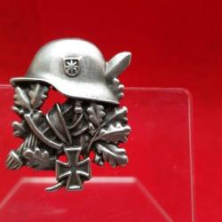 Insigne Anciens Combattants Allemands  WW1 - H:30 mm  L: 25 mm