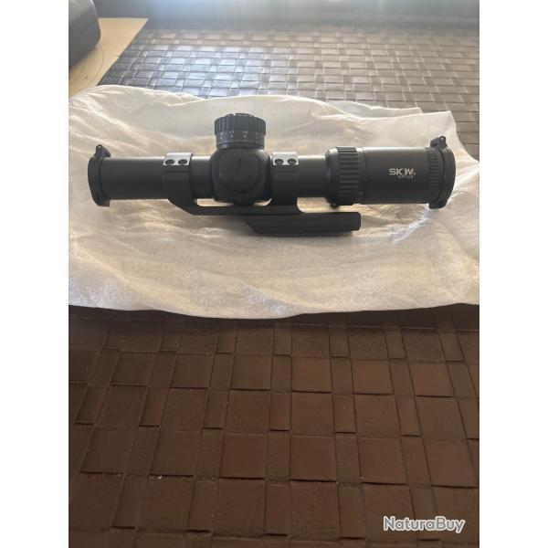 Lunette SKW OPTICS 1-12x24 avec montage.