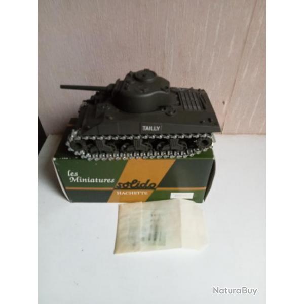 char solido Sherman M4 A3 neuf avec boite + accessoires