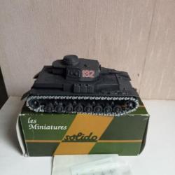 char solido PZ IV SD KFZ 161  neuf avec boite + accessoires