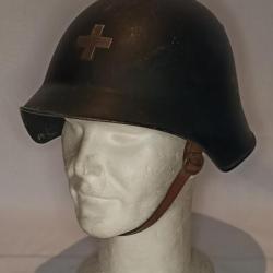 Casque Suisse model 1918 insigne métal